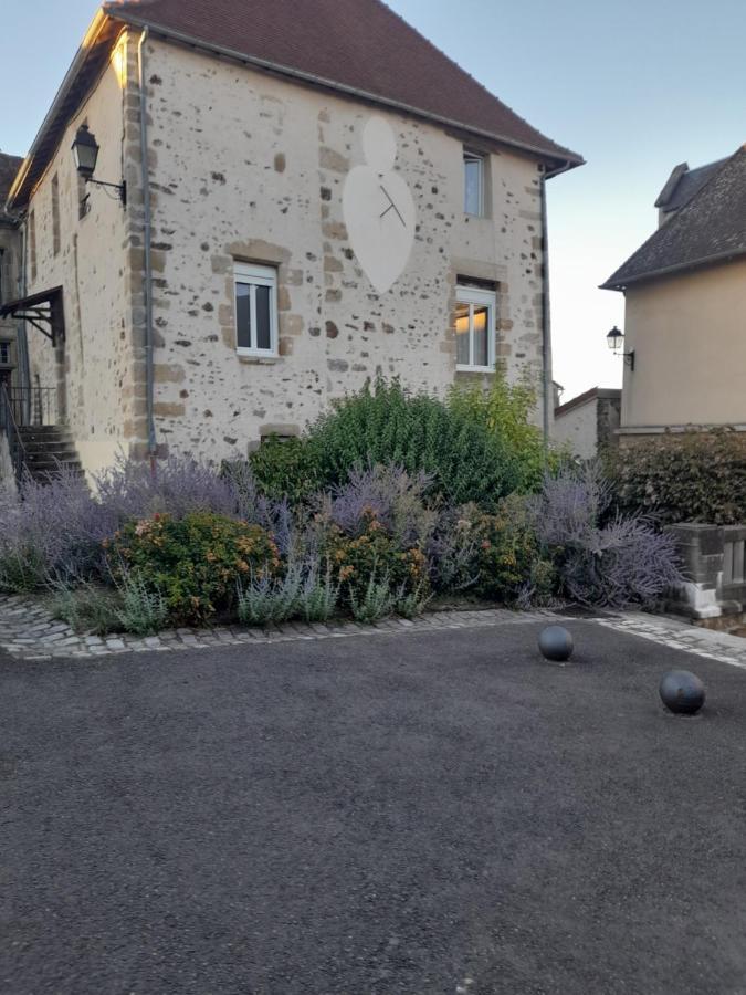 Maison En Ville Avec Terrasse Ensoleillee Et Wi-Fi Magnac-Laval Екстер'єр фото