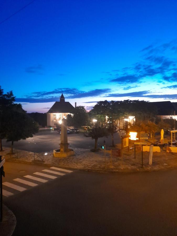 Maison En Ville Avec Terrasse Ensoleillee Et Wi-Fi Magnac-Laval Екстер'єр фото