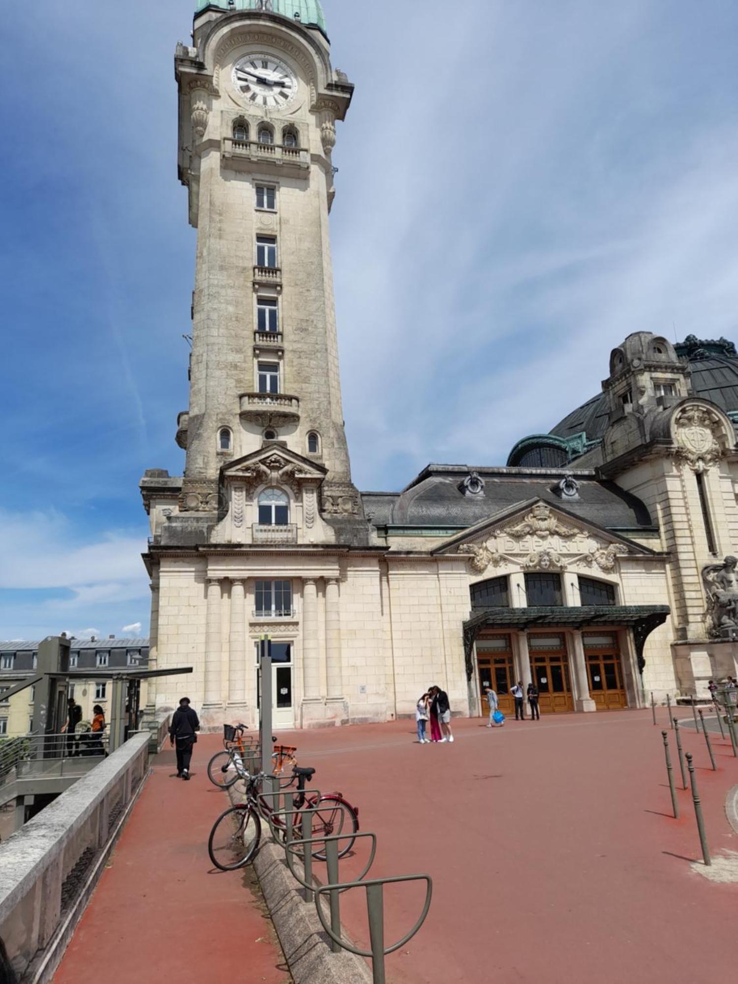 Maison En Ville Avec Terrasse Ensoleillee Et Wi-Fi Magnac-Laval Екстер'єр фото