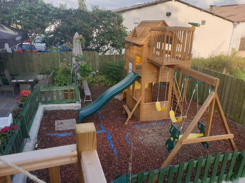 Maison En Ville Avec Terrasse Ensoleillee Et Wi-Fi Magnac-Laval Екстер'єр фото