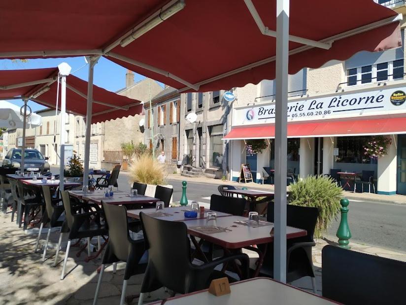 Maison En Ville Avec Terrasse Ensoleillee Et Wi-Fi Magnac-Laval Екстер'єр фото